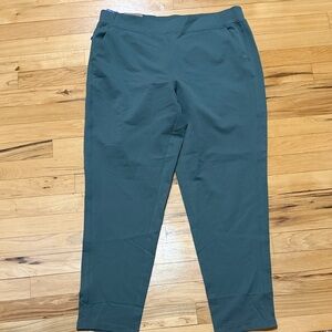 NWT 32 Cool Pant